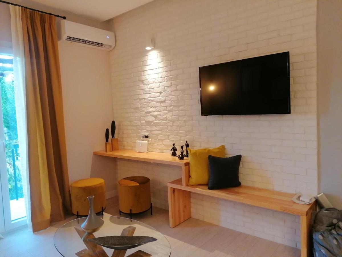 S&g House Apartment Alepou